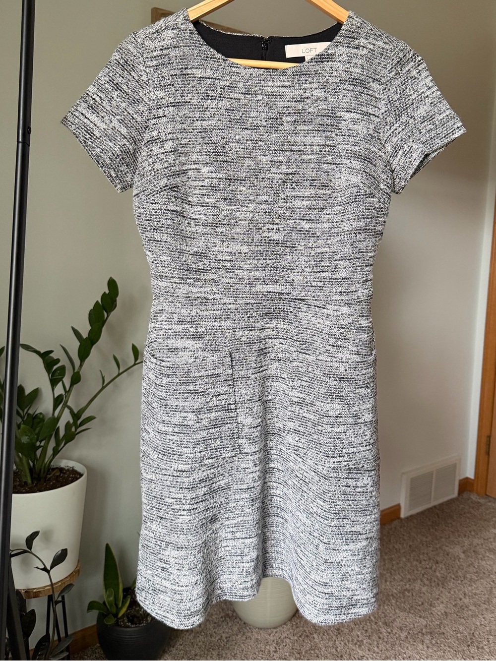 LOFT Gray Marled Dress Front Pockets
